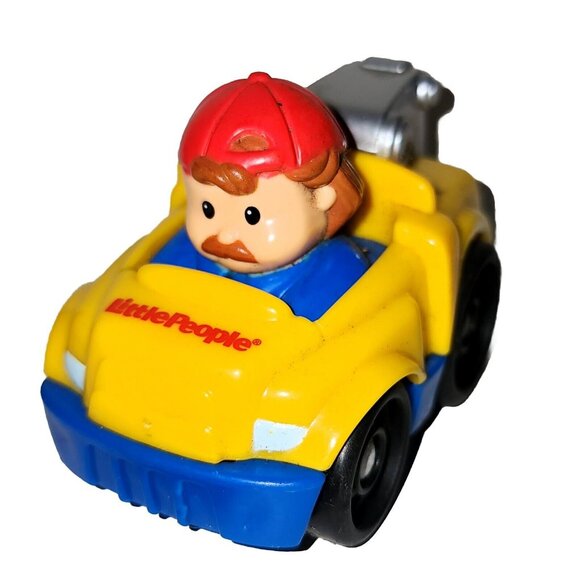 Fisher Price: Little People Wheelies - Yellow Tow Truck Vehicle - Picture 2 of 4
